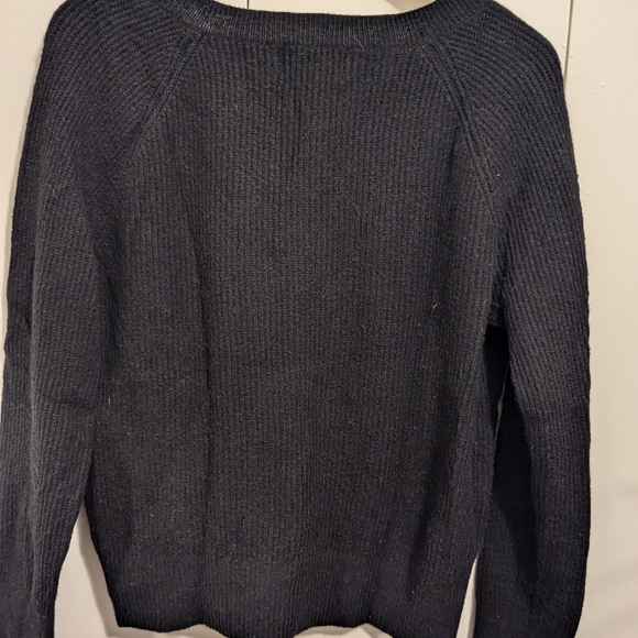 Old Navy Black V Neck Cozy Sweater - Pullover Sweatshirt - Picture 7 of 10